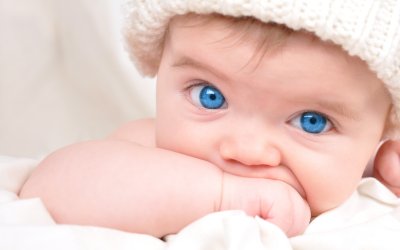 Πρόωρη απομάκρυνση του ομφάλιου λώρου αποτελεί "κίνδυνο" για τα μωρά